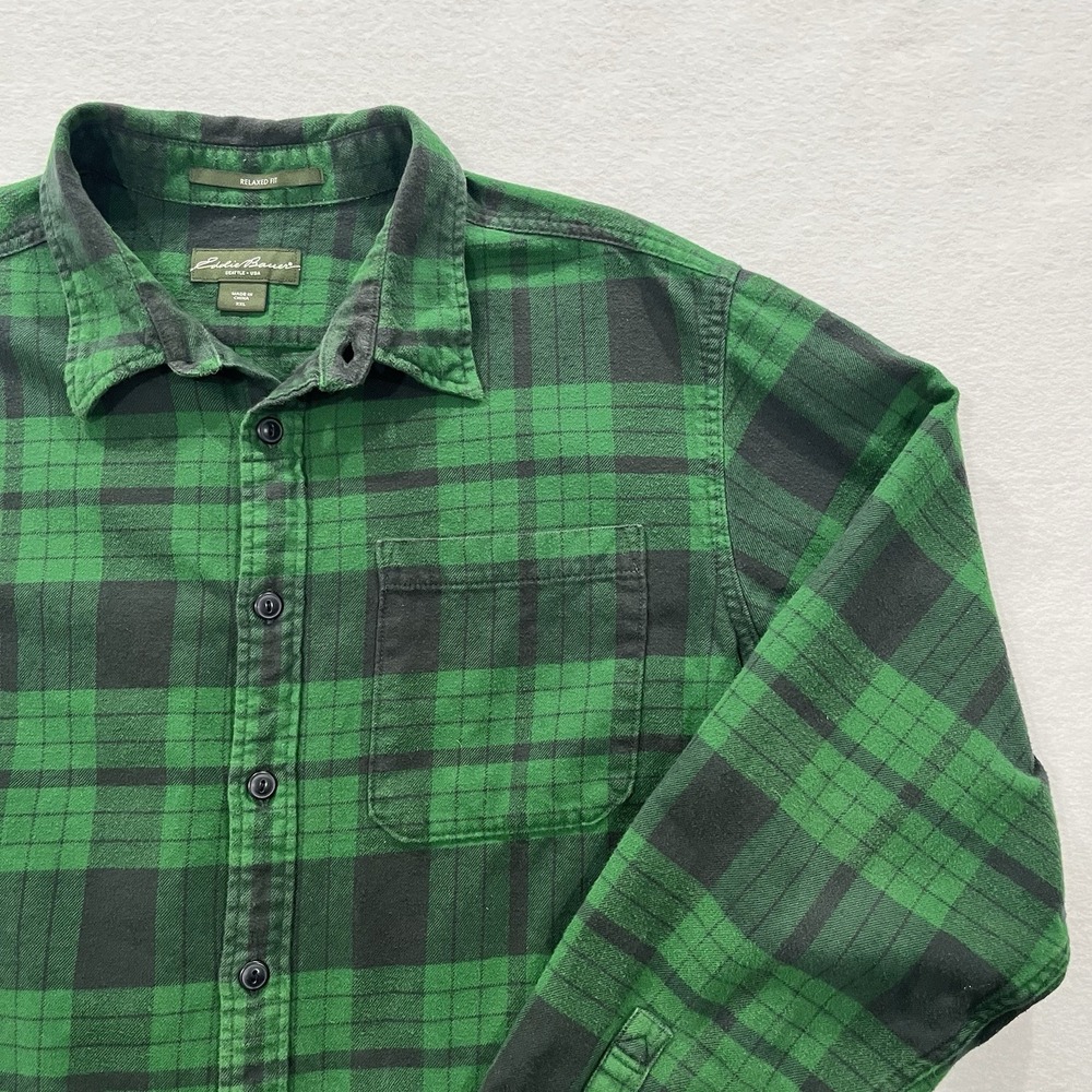 EDDIE BAUER Men's XXL Green And Black Plaid Flannel Button-up shirt Outdoor